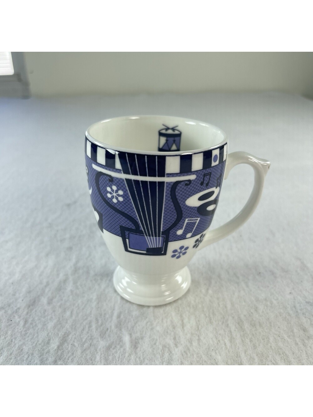 Wedgwood Bone China footed cup mug Musical Blues CELLO STRINGS RARE